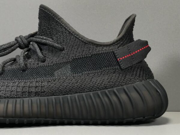 YEEZY BOOST 350 V2 BLACK REFLECTIVE - Imagen 2