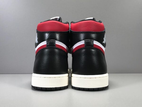 JORDAN 1 RETRO HIGH BLACK GYM RED - Imagen 8