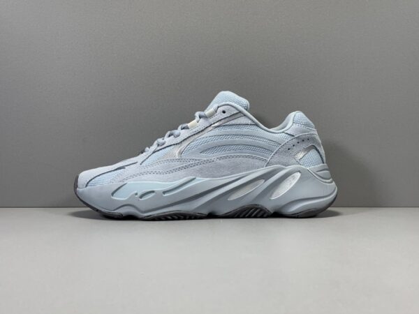 ADIDAS YEEZY BOOST 700 V2 HOSPITAL BLUE