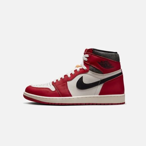 NIKE JORDAN 1 RETRO HIGH OG CHICAGO LOST & FOUND