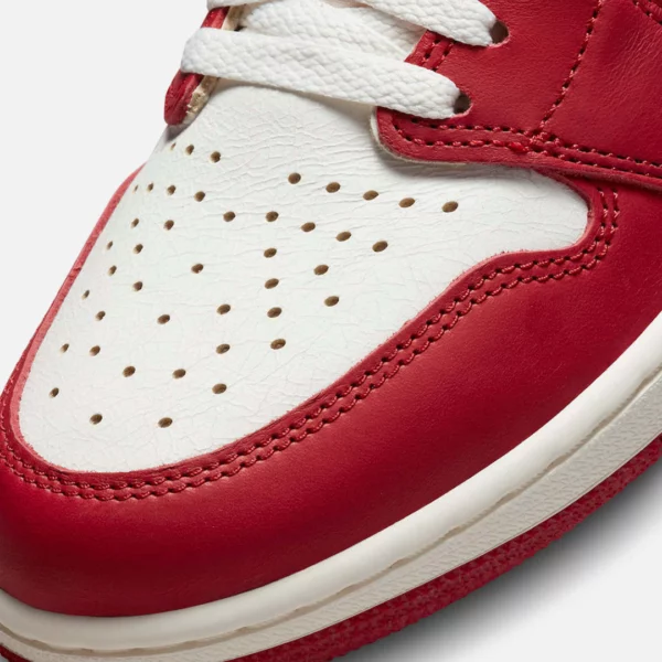 NIKE JORDAN 1 RETRO HIGH OG CHICAGO LOST & FOUND - Imagen 2