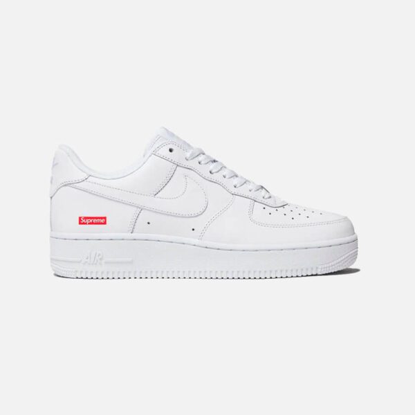 NIKE AIR FORCE 1 LOW SUPREME WHITE