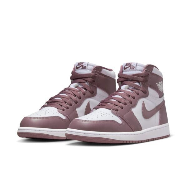 NIKE AIR JORDAN 1 RETRO HIGH OG "MAUVE" - Imagen 4