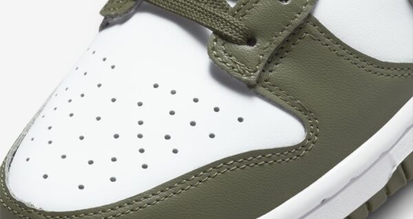 NIKE DUNK LOW MEDIUM OLIVE - Imagen 9